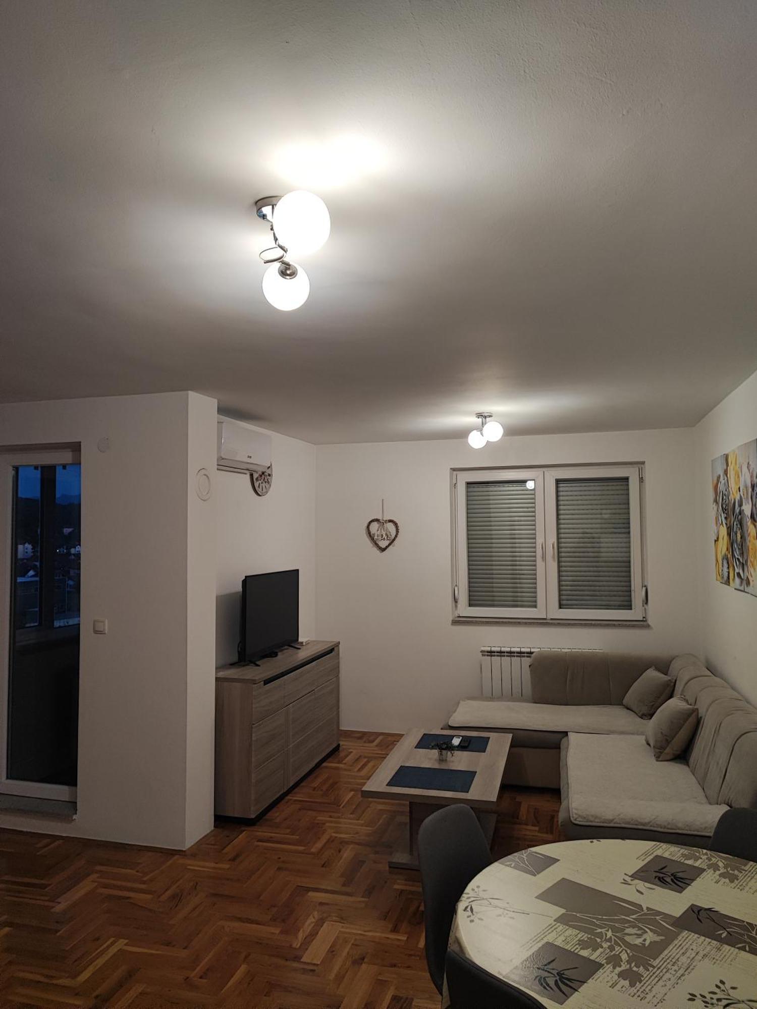 S&D Apartman Lukavica Экстерьер фото
